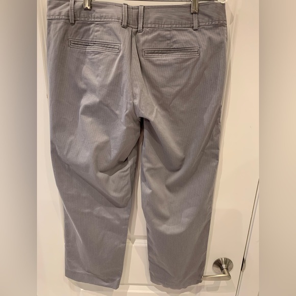Banana Republic Capri pants, size 10-12 - Picture 3 of 8